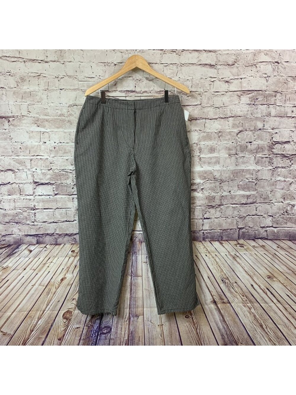 Liz Clairborne Black Plaid Print Ankle Pants